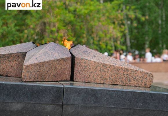 В Павлодаре почтили память героев Великой Отечественной войны (фото)