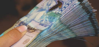 Павлодарка под давлением мошенника, который представился следователем, набрала кредитов на 16 миллионов тенге