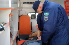 В Павлодаре 75-летний мужчина пострадал при пожаре в шиномонтажке