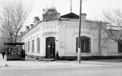 Как кинотеатр для элиты превратился в продуктовый магазин: история столетнего здания в Павлодаре