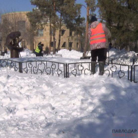 Наемные работники подрядной организации ЖКХ пожаловались на задержку зарплаты