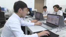 Ученикам вместо занятий разрешили играть в компьютерные игры в школах Павлодарской области