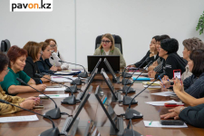 В Павлодаре обсудили трудности, с которыми сталкиваются приемные семьи