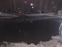 Улицу залило водой в Павлодаре