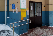 "Это издевательство": общественница потребовала провести ремонт в туалете павлодарского ЦОНа, сделав его адаптированным для людей с инвалидностью