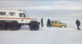 Экибастузские спасатели вернули заблудившихся рыбаков домой