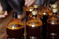 Сельский магазин продал юноше литр пива и остался на время без лицензии на торговлю алкоголем