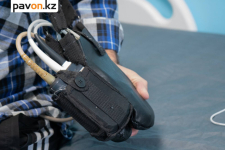 Экибастузец уже три года носит часть своего сердца в сумке через плечо