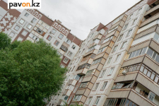 После урагана с улиц Экибастуза вывезли 700 тонн поваленных деревьев и строительного мусора