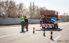 В Павлодаре приступили к нанесению дорожной разметки