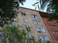 Жильцов подъезда павлодарской многоэтажки пожар рано утром заставил выйти на улицу