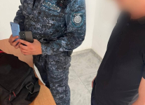 Осужденный пытался пронести в колонию Экибастуза два мобильных телефона