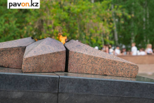 В Павлодаре почтили память героев Великой Отечественной войны (фото)