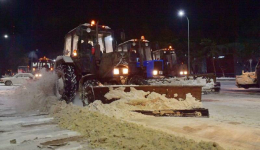 К полуночи Абылкаир Скаков проверил, как проводится уборка снега в Павлодаре